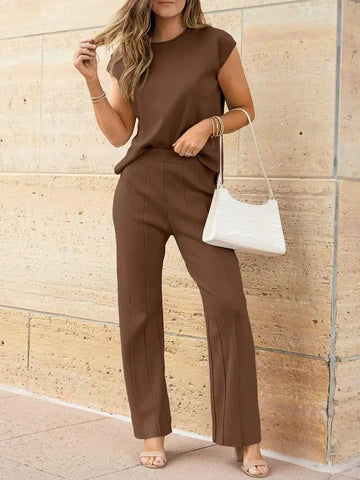 Ildiko - Lässige Outfits für Frauen